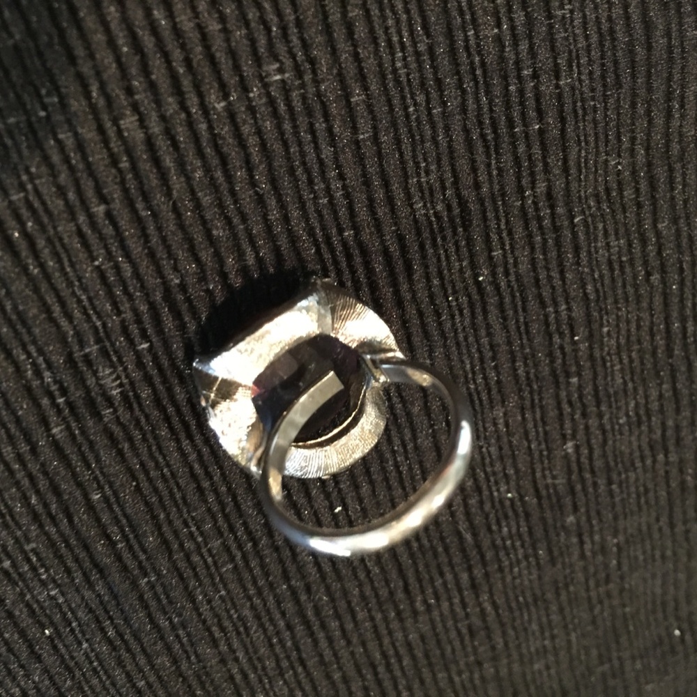 Women's Ring - Picture 3 of 4